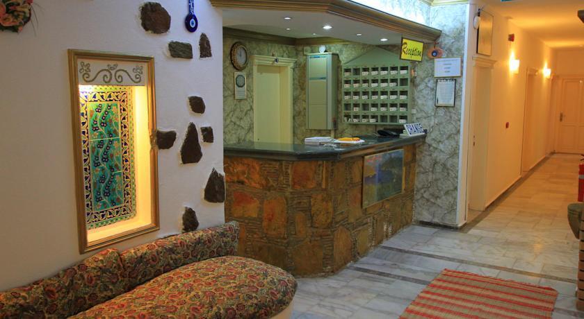 Мармарис: Murat Selcuk Apart Hotel