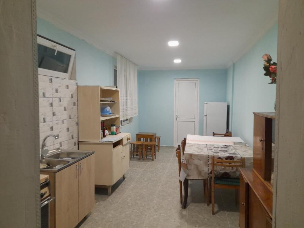 Амбролаури: Guest Tsibena House in Racha