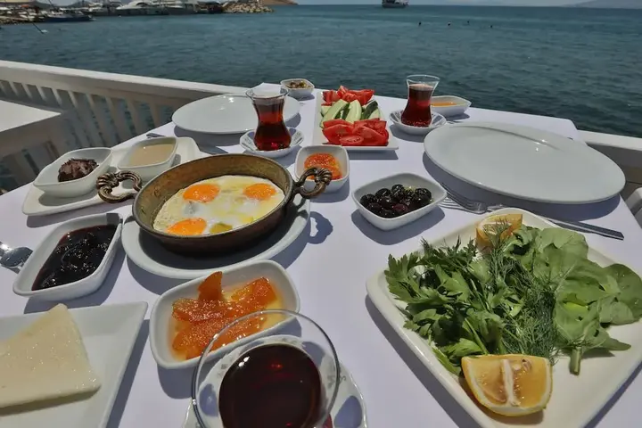 Бодрум: Guzel Hotel