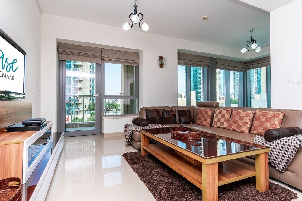 Дубай: Waves Ease By Emaar Apartment