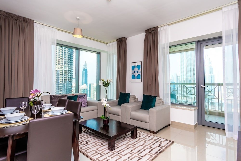 Дубай: Waves Ease By Emaar Apartment