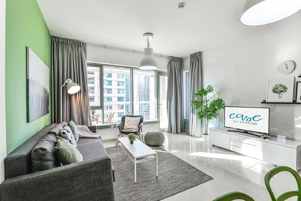 Дубай: Waves Ease By Emaar Apartment
