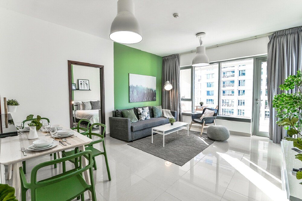 Дубай: Waves Ease By Emaar Apartment