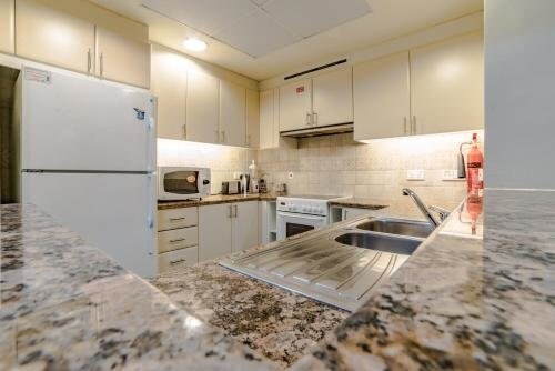 Дубай: Vacation Bay - Brand New 2 BR in MESK Tower