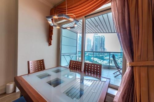 Дубай: Vacation Bay - Brand New 2 BR in MESK Tower