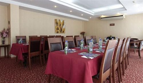 Кушадасы: Noa Hotels Kuşadasi Beach Club