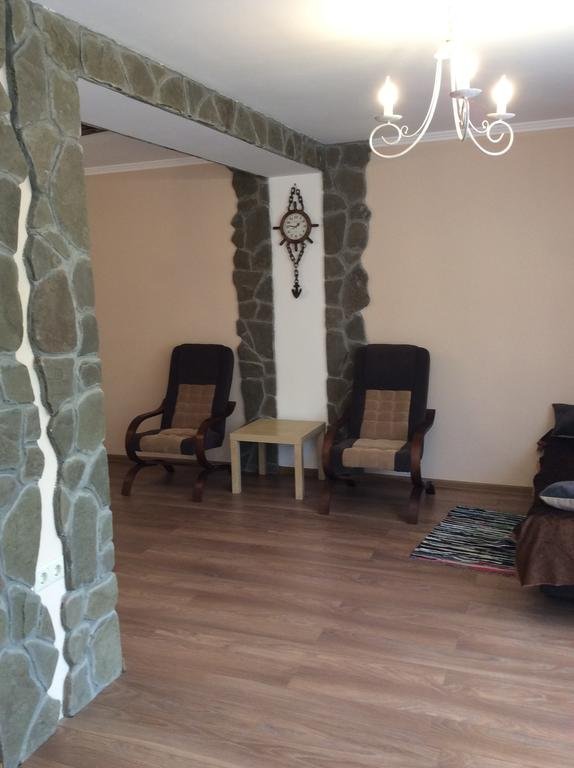 Гагра: Na Komarova 2 Guest House