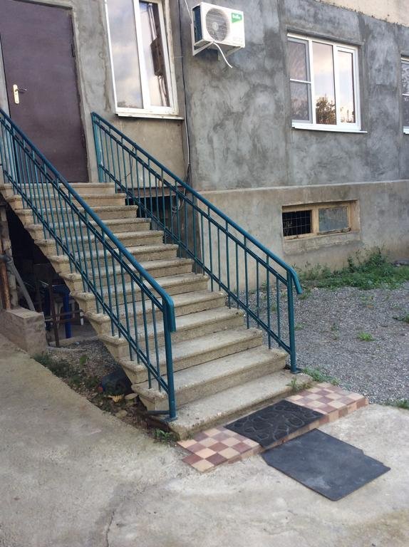 Гагра: Na Komarova 2 Guest House