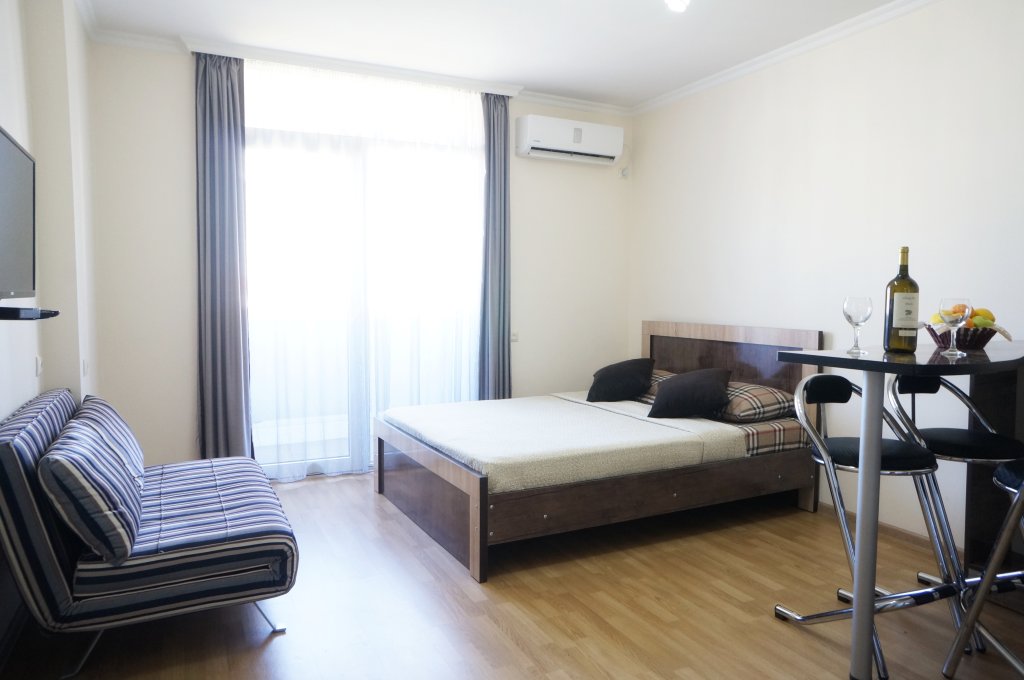 Батуми: Batumskaya Volna Apartments