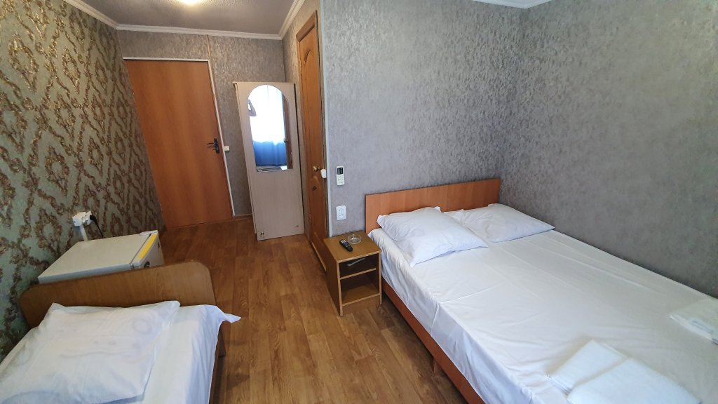 Багрипш: River Hotel