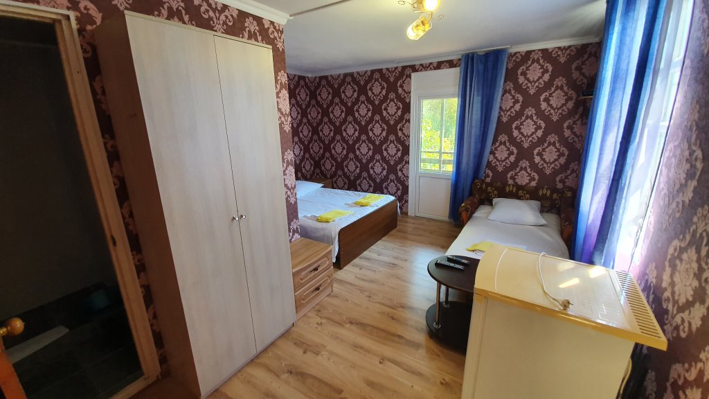 Багрипш: River Hotel