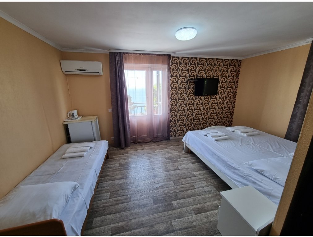 Багрипш: River Hotel