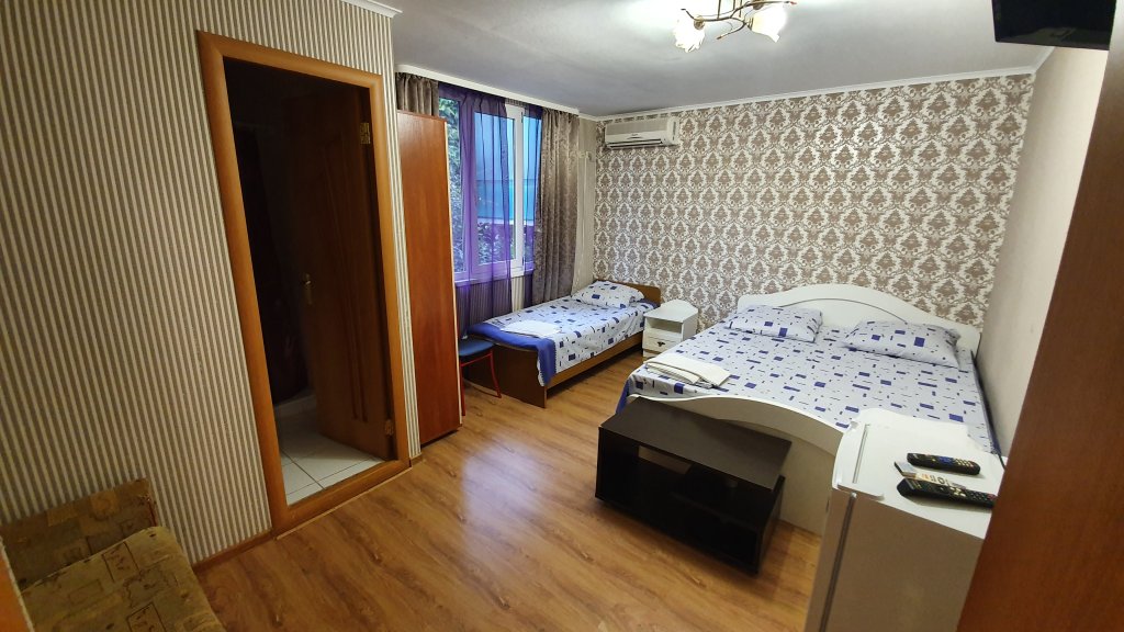 Багрипш: River Hotel
