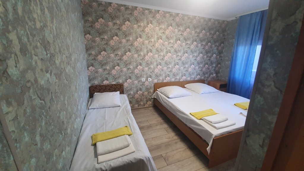 Багрипш: River Hotel