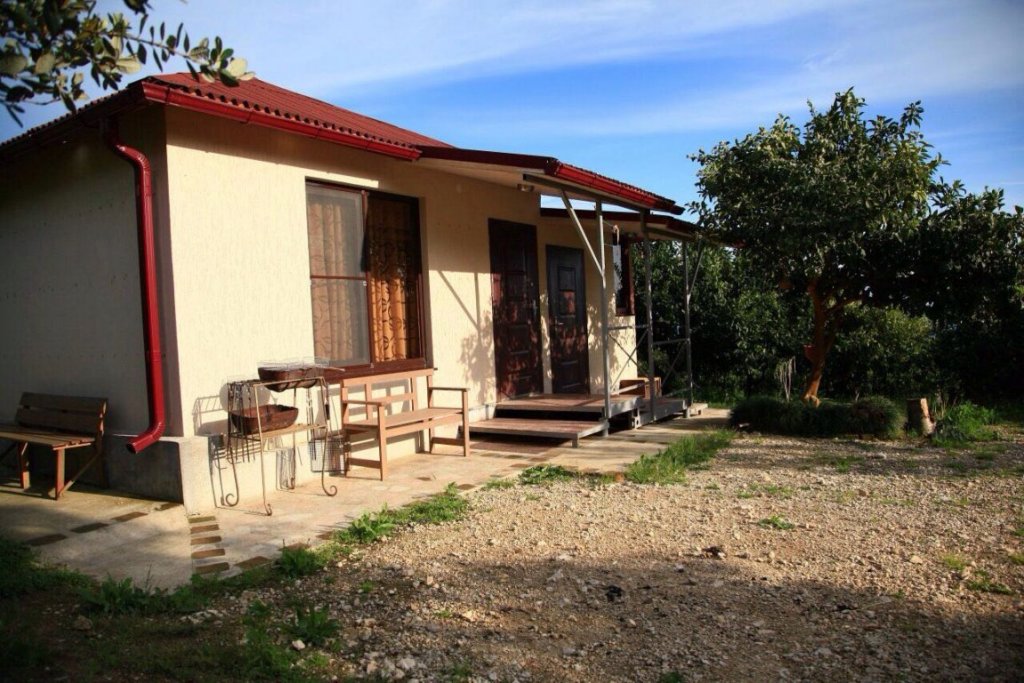 Новый Афон: Mandarinovyij Dvorik Guest House