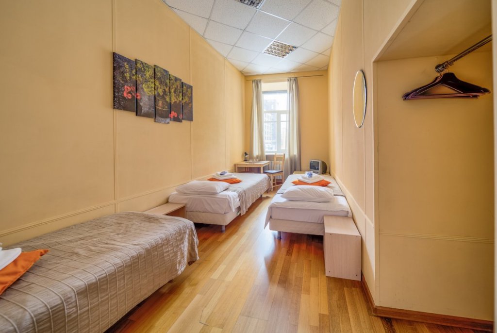 Санкт-Петербург: Guroo Hostel