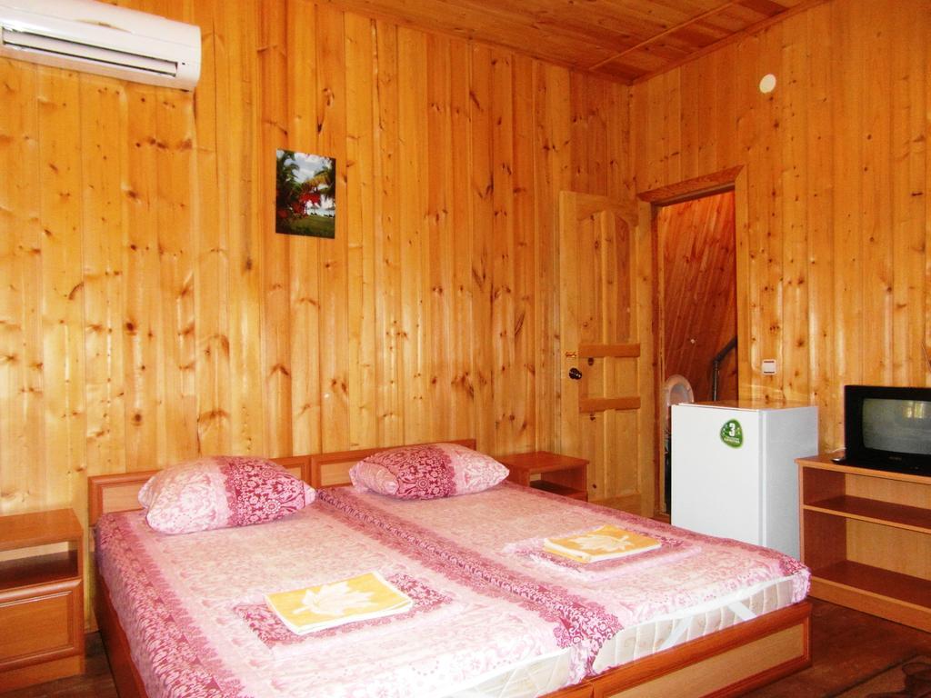 Гагра: Gagra-Kemping Mini-Hotel