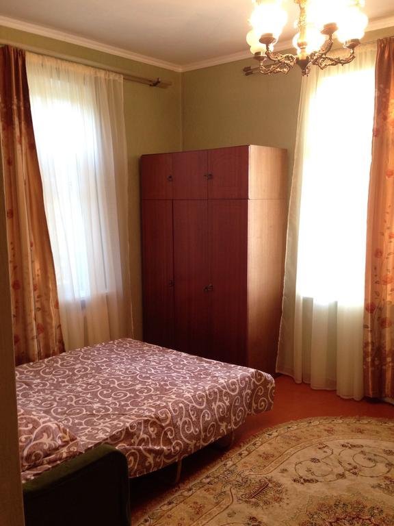 Гагра: Holiday Home on Bestuzhego Marlinskogo 3 Guest House