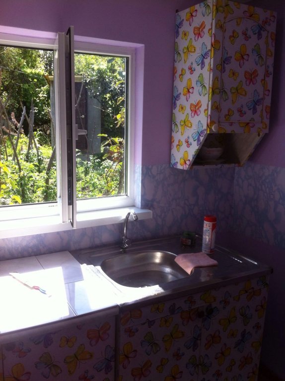 Гудаута: Guest House on Cvizhba Street