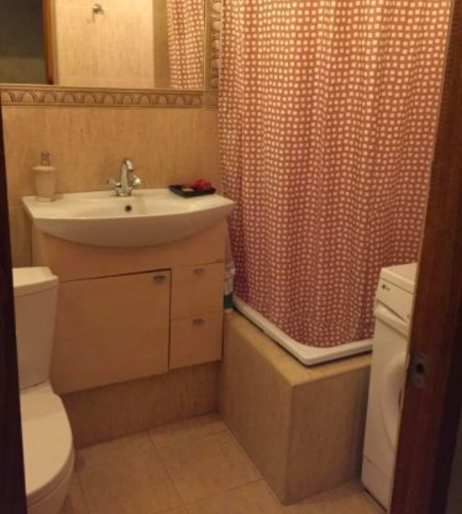 Пицунда: Tryohkomnatnaya Kvartira Naprotiv Hrama Apartments