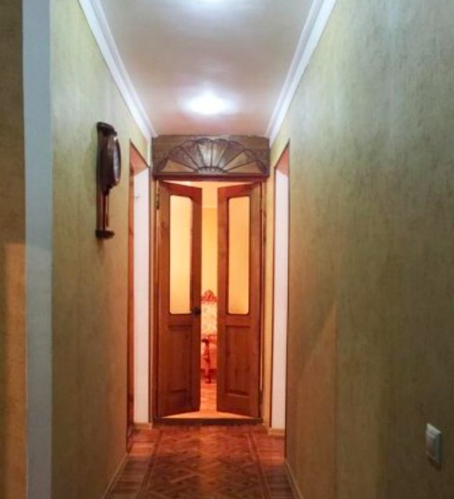 Пицунда: Tryohkomnatnaya Kvartira Naprotiv Hrama Apartments
