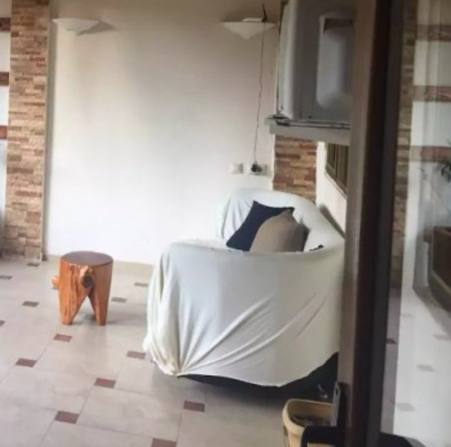 Пицунда: Tryohkomnatnaya Kvartira Naprotiv Hrama Apartments