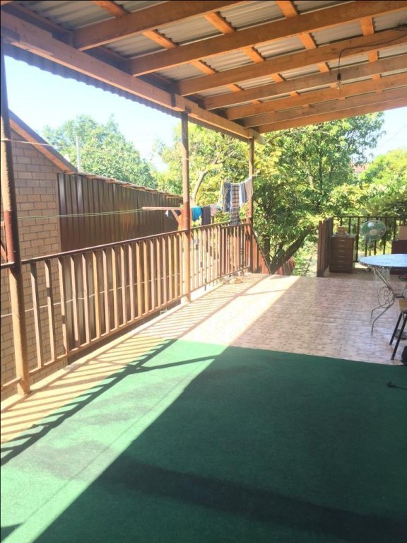 Новый Афон: U Donaryi Guest House
