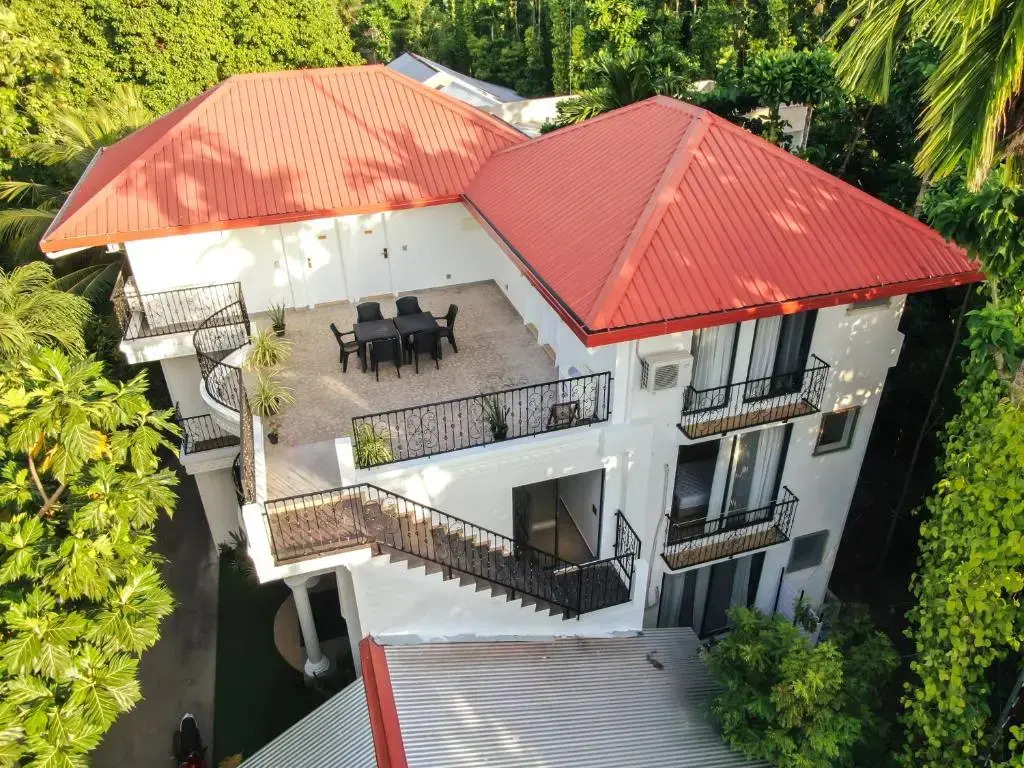 Атолл Алиф-Алиф: Гостевой дом Kingsway Thoddoo