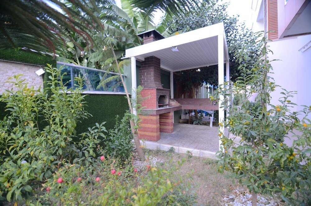 LUXURY 2 bedroom flat 200 meters to the sea — фото 1