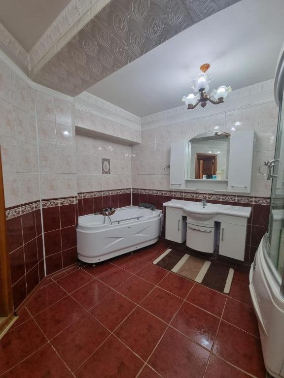 LIFE HOUSE Almaty 3-х комнатная квартира на Ауэзова — фото 5