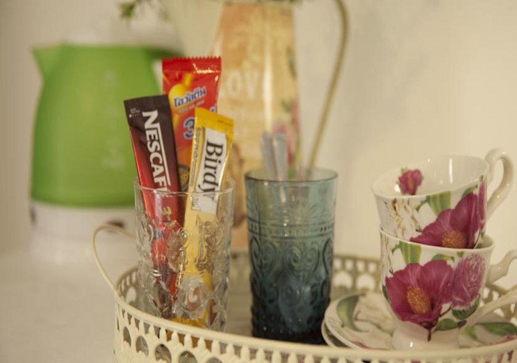 Као Лак: Les Fleurs House