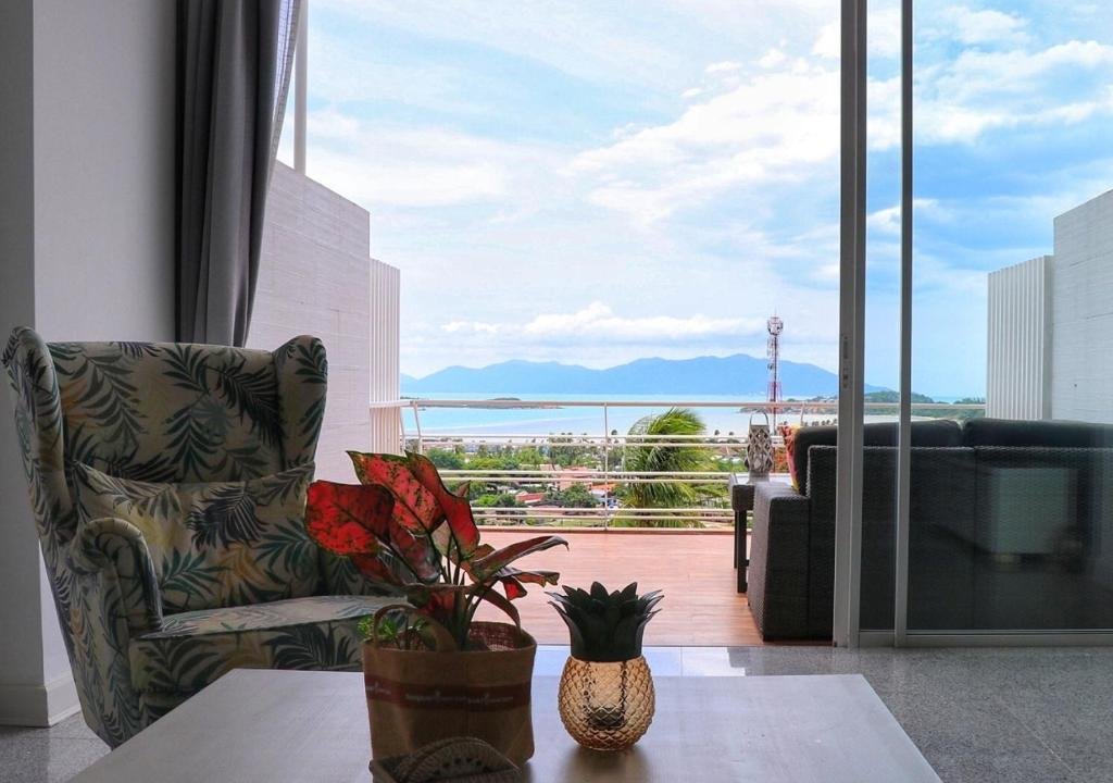 The Bay Condominium, 1-bed apartment with stunning sea views — фото 2