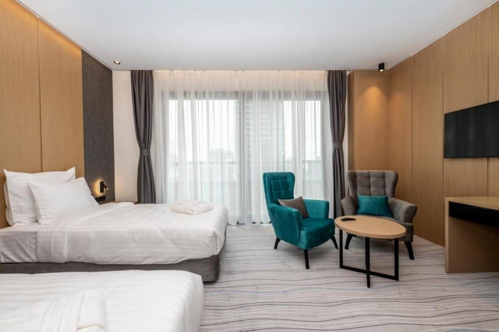 Батуми: The Grandeur Hotel