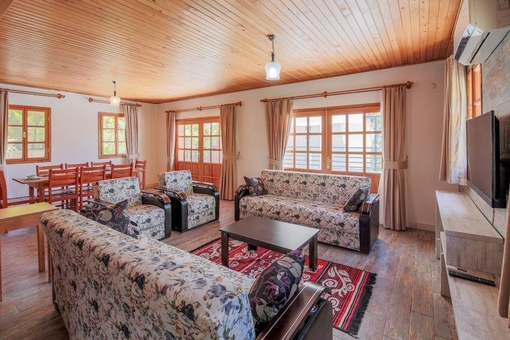 Исламлар: Villa Madera