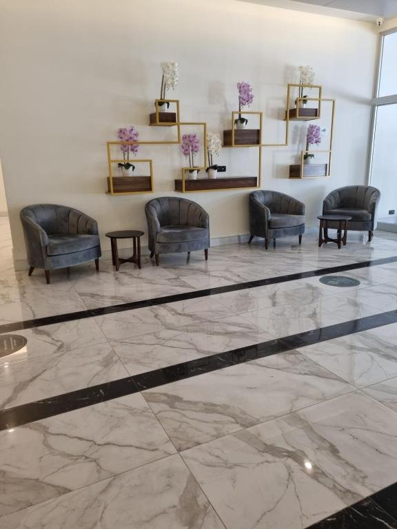 Батуми: Orby City