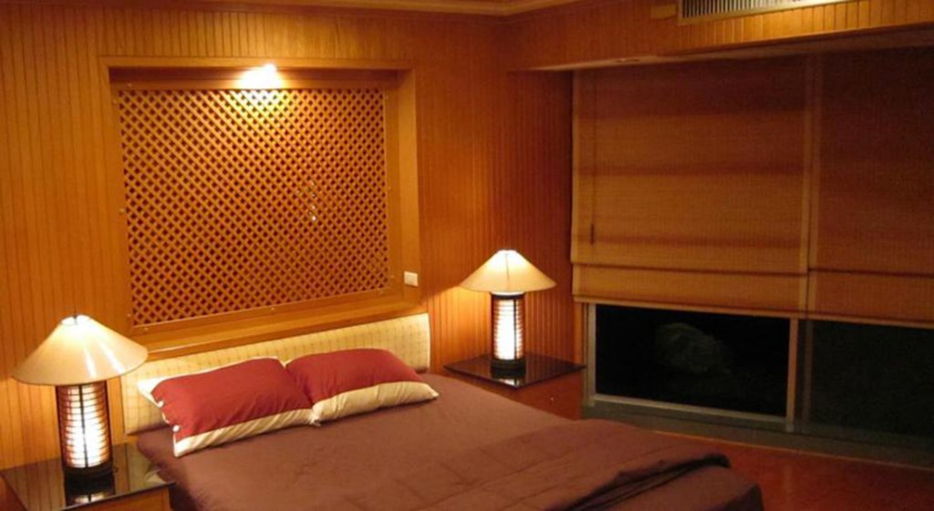 Паттайя: Vt1 Luxury Thai Style Service Apartment