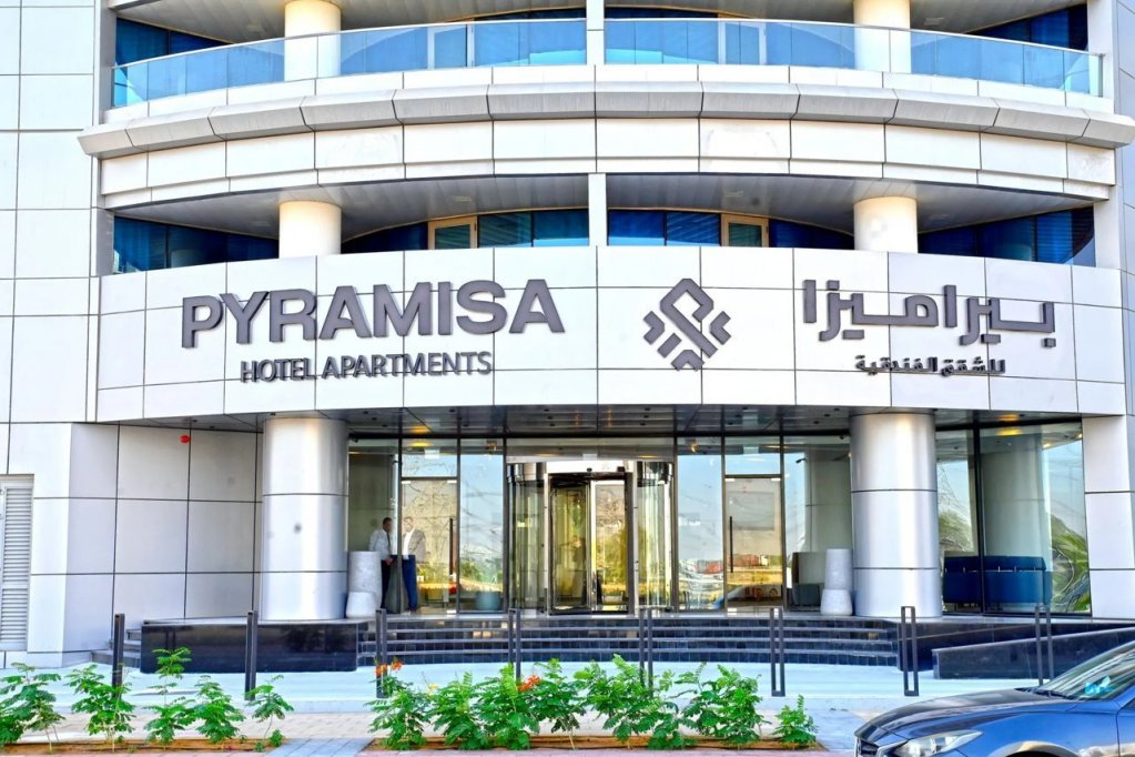 Pyramisa Hotel Apartments Dubai — фото 4