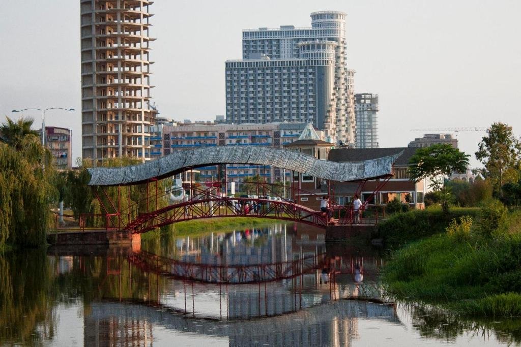 Батуми: Qeti's Apartment in Batumi - Angisa