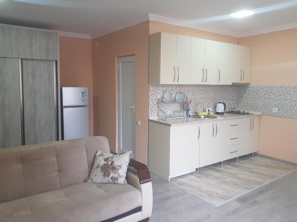 Батуми: Qeti's Apartment in Batumi - Angisa