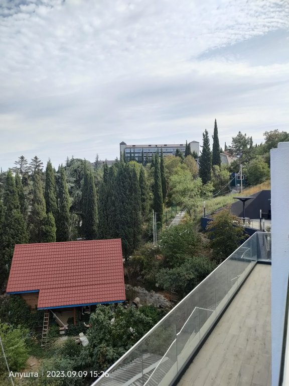 Алушта: Апартаменты в Алуште (500 метров до моря) Морская Звезда