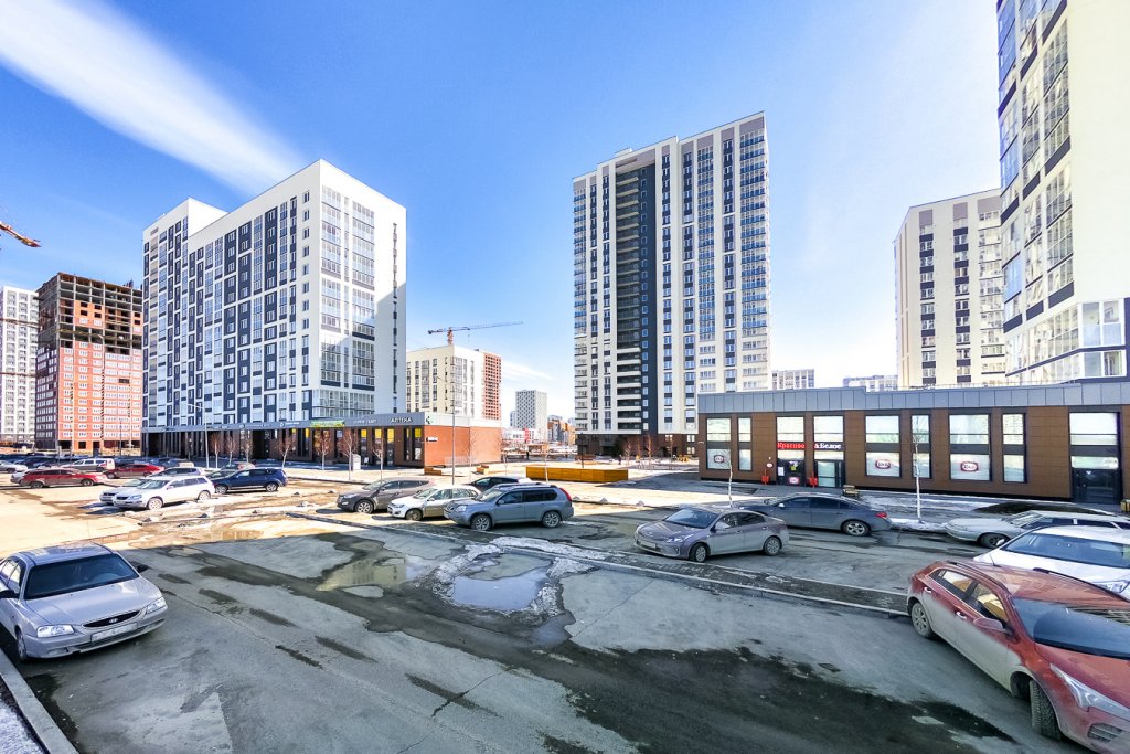 Екатеринбург: Apartments on Akademika Parina street 46/5