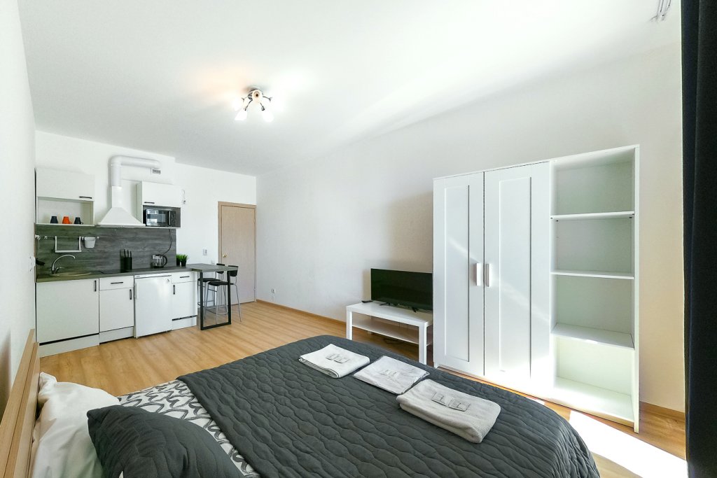 Екатеринбург: Apartments on Akademika Parina street 46/5