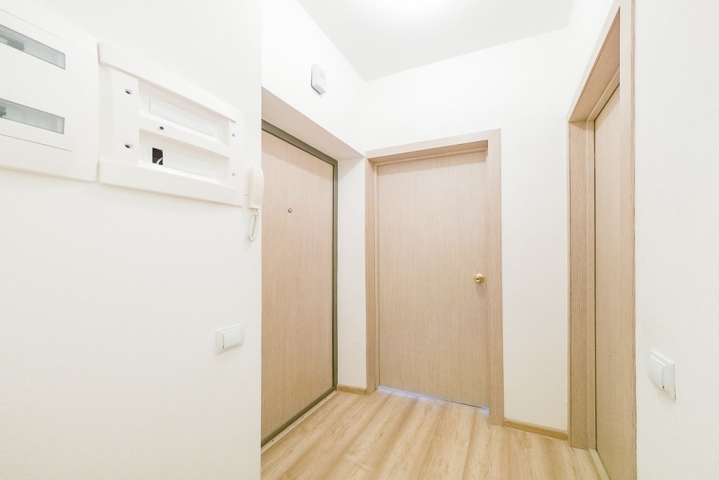 Екатеринбург: Apartments on Akademika Parina street 46/5