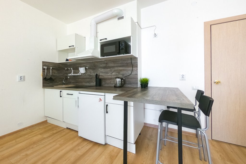 Екатеринбург: Apartments on Akademika Parina street 46/5