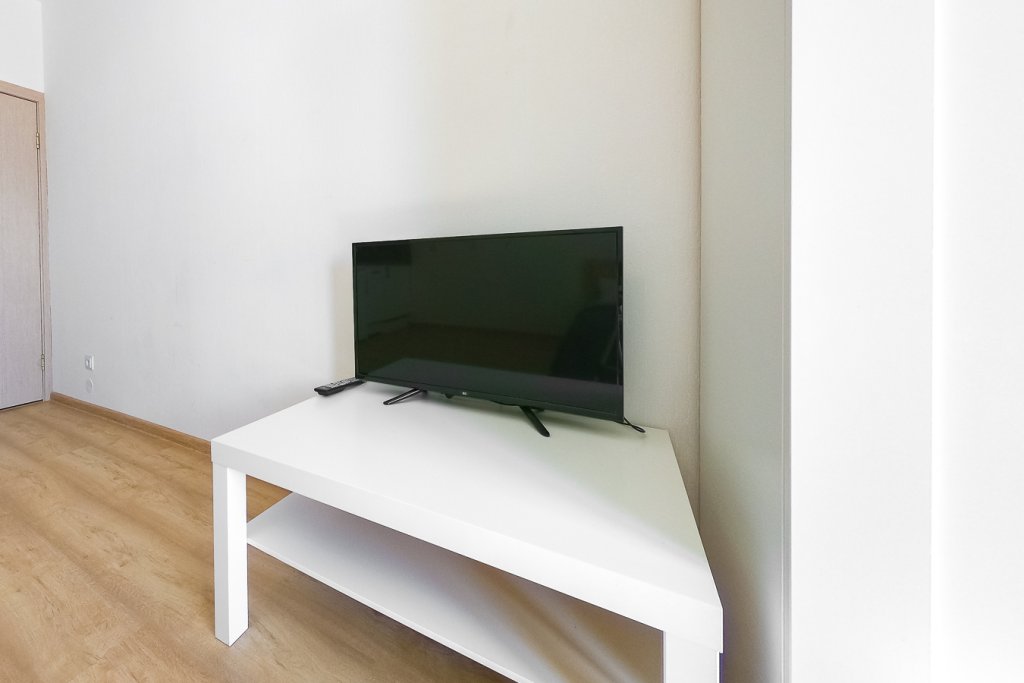 Екатеринбург: Apartments on Akademika Parina street 46/5