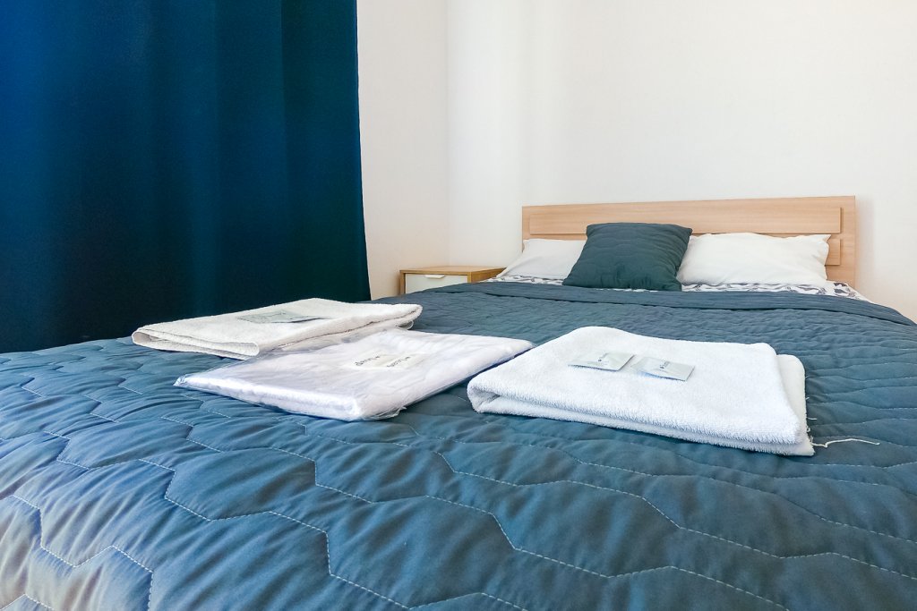 Екатеринбург: Apartments on Akademika Parina street 46/5