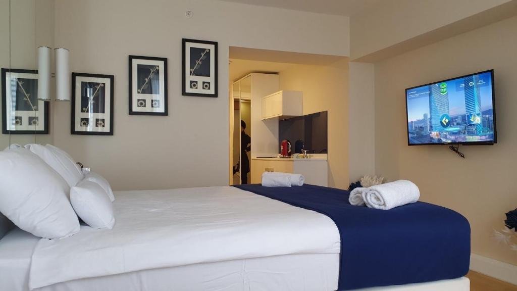 Батуми: Orbi Sea View Studio Apartment