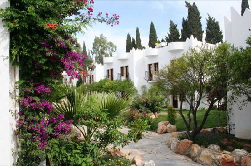 Битез: Flora Safir Hotel