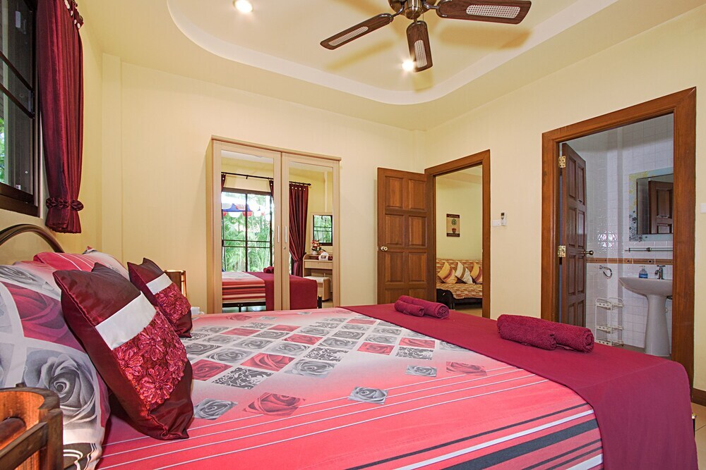 Муанг: Villa Maiki