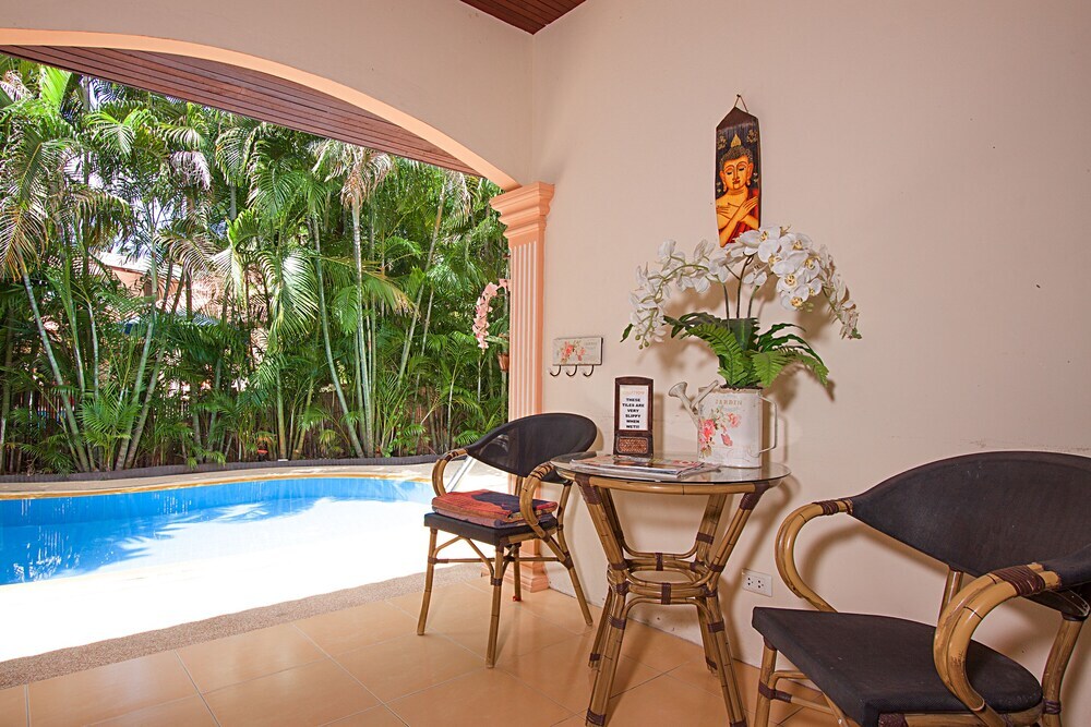 Муанг: Villa Maiki